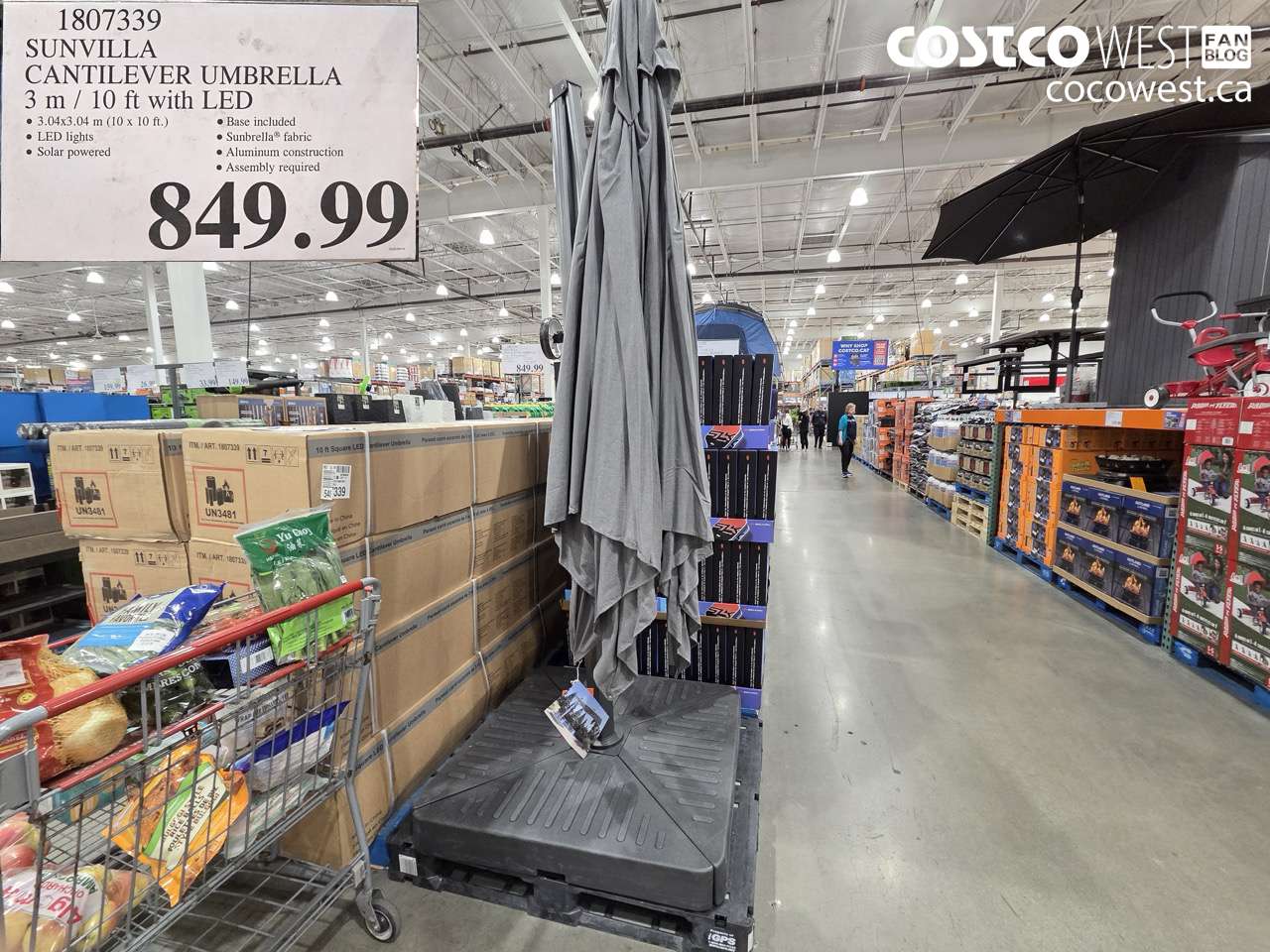 sunvilla cantilever umbrella 3 m 10 ft with led